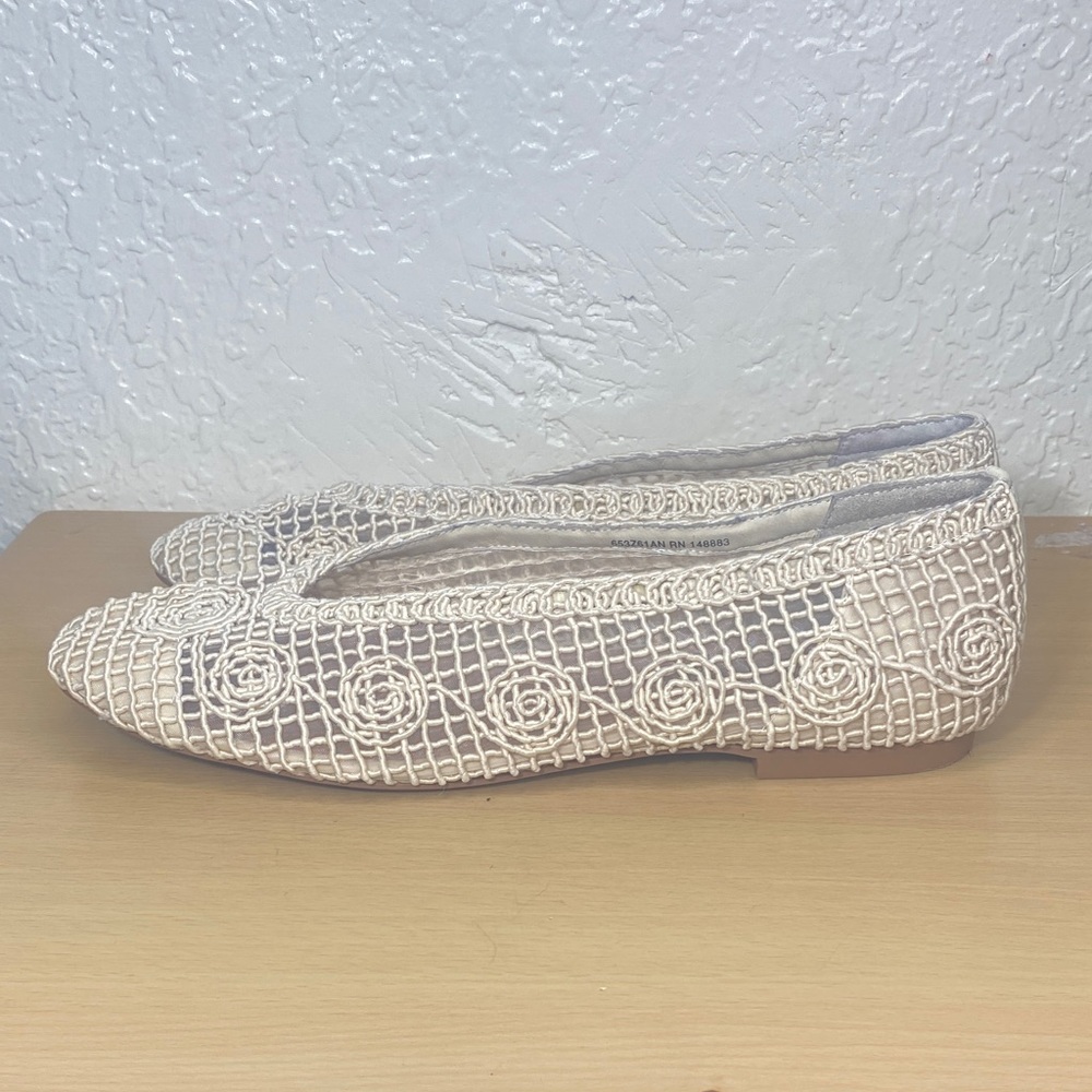 Cream Crochet Flats